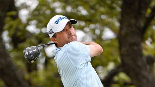 Kevin Kisner tees off during Round 2 of the WGC-Dell Match Play.